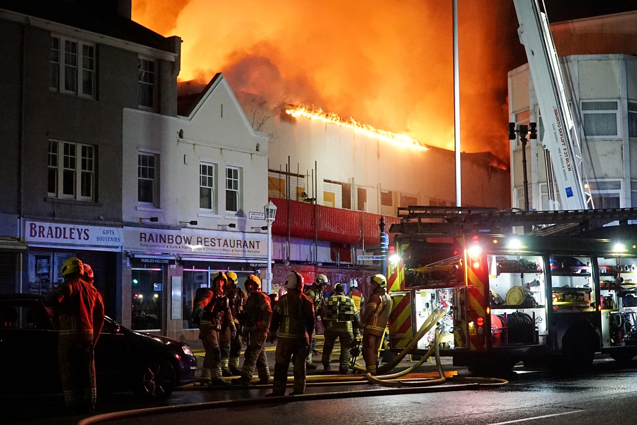 Fire crews battle huge fire on Hastings seafront Latest News in ...